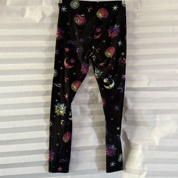 No Boundaries Black Super Soft Leggings Celestial Print Stars Moon Size M - Picture 3 of 5
